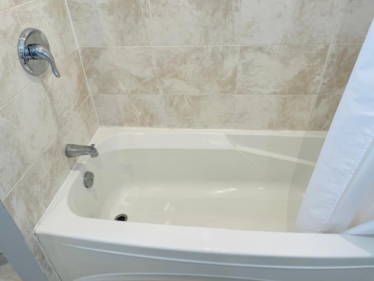 A1 Holiday Family House Niagara Falls Ngoại thất bức ảnh